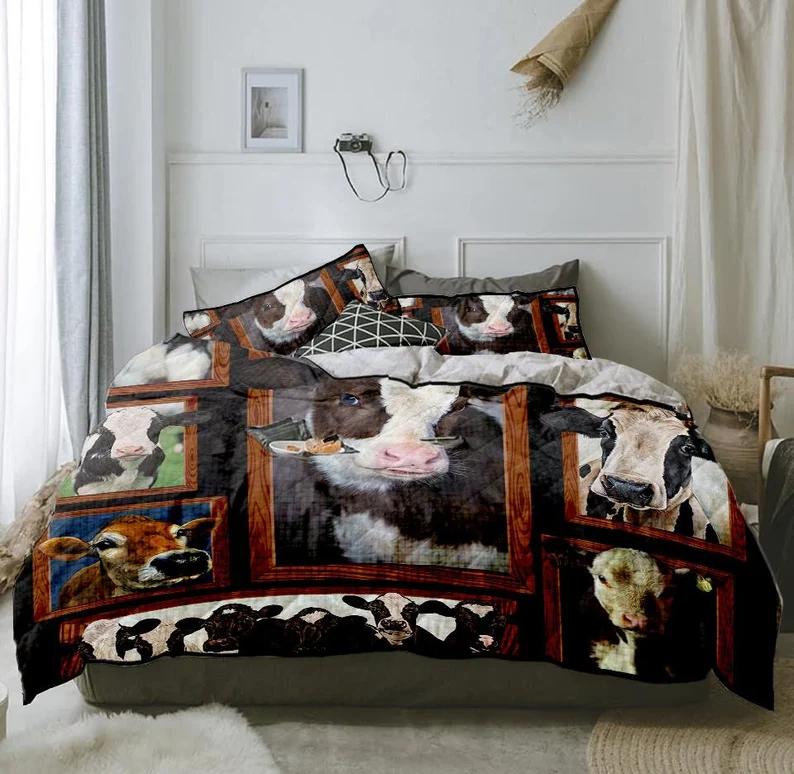 Cow print blanket - cute cow collection farmer quilt blanket - presents for cow lovers Quilt Blanket