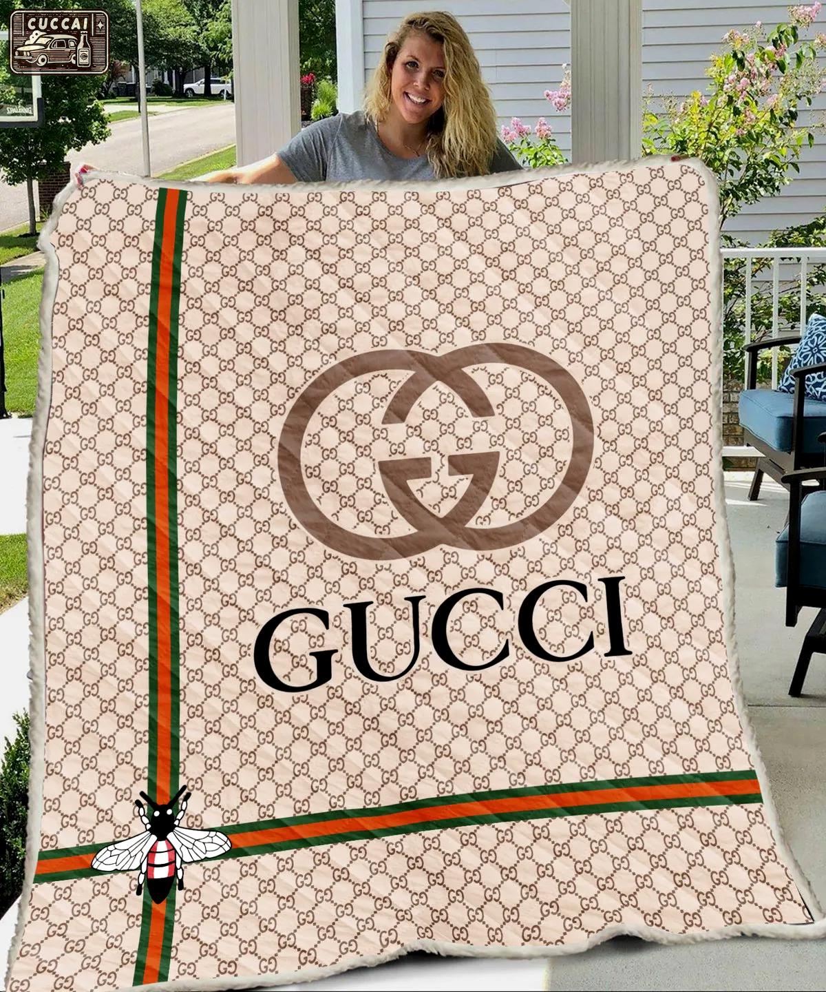 Gucci bee beige luxury brand premium blanket fleece home decor 55 Blanket Fleece