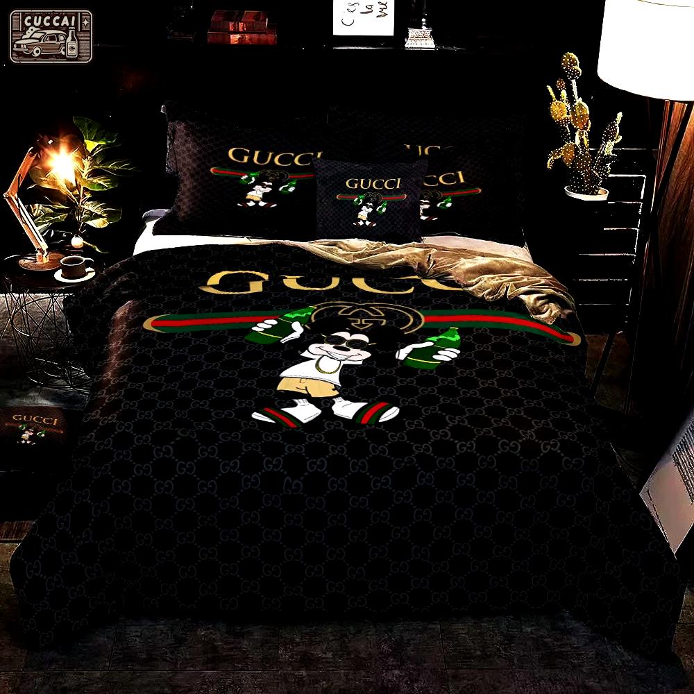Gucci mickey drinking logo type 1422 Bedding Sets bedspread bed linen duvet sheets premium fashion brand blankets home decor covers hyperbeast Bedroom luxury ideas bedclothes