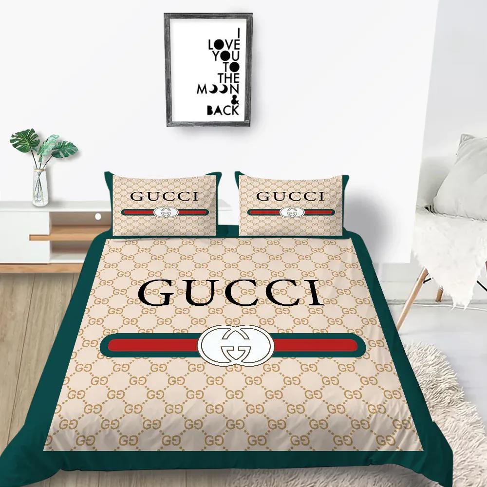 Gucci new logo luxury fashion brand bedding sets bedspread duvet cover set best luxury bed sets gift thankgivings and christmas Bedding Sets