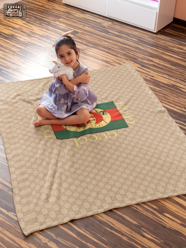 Gucci new luxury brand logo premium blanket fleece home decor 227 Blanket Fleece