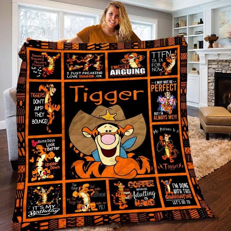 Tigger blanket, winnie the pooh tigger fleece blanket, tigger couch sofa blanket, tigger birthday gift, christmas xmas gifts Quilt Blanket