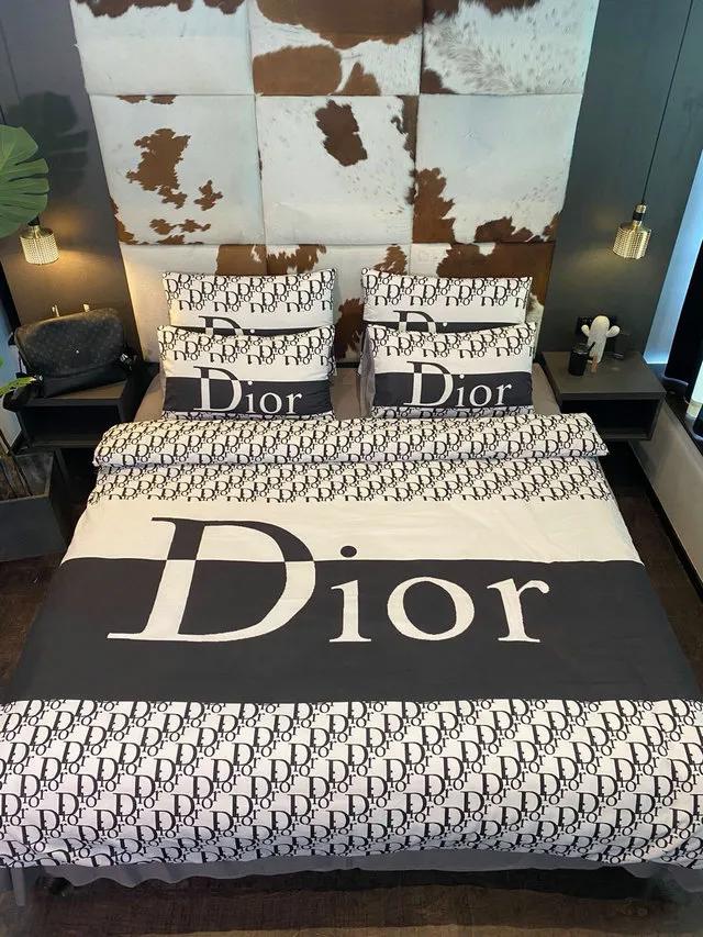 Dior fashion printed bedding sets quilt sets duvet cover luxury brand bedding decor Bedding Sets