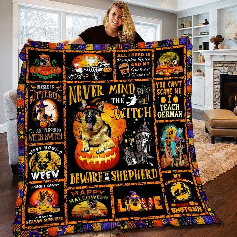 Halloween decorations german shepherd halloween quilt blanket tv056042 Quilt Blanket
