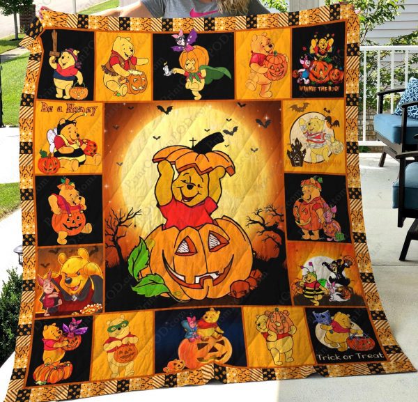 Halloween decorations winnie the pooh halloween quilt blanket Quilt Blanket