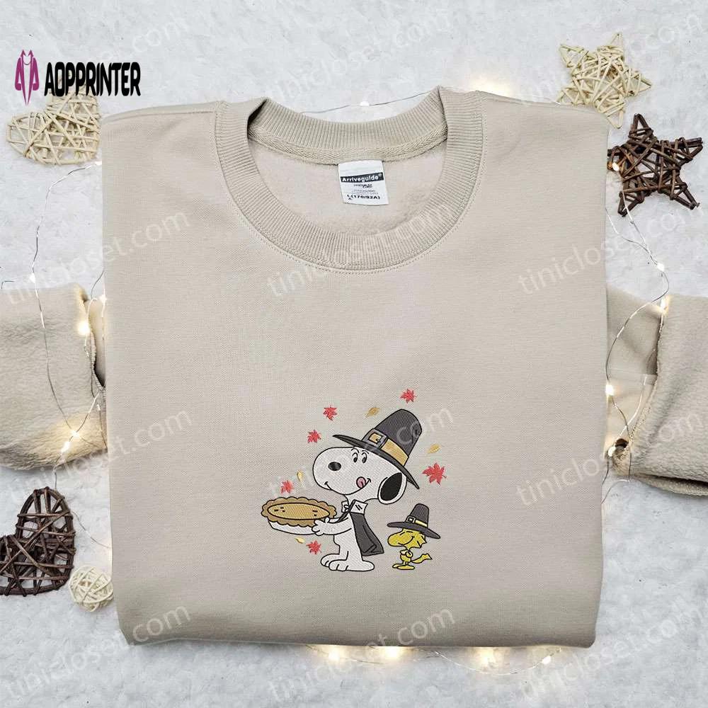 Thanksgiving snoopy embroidered t-shirt: best peanuts cartoon gift idea Embroidered Shirt