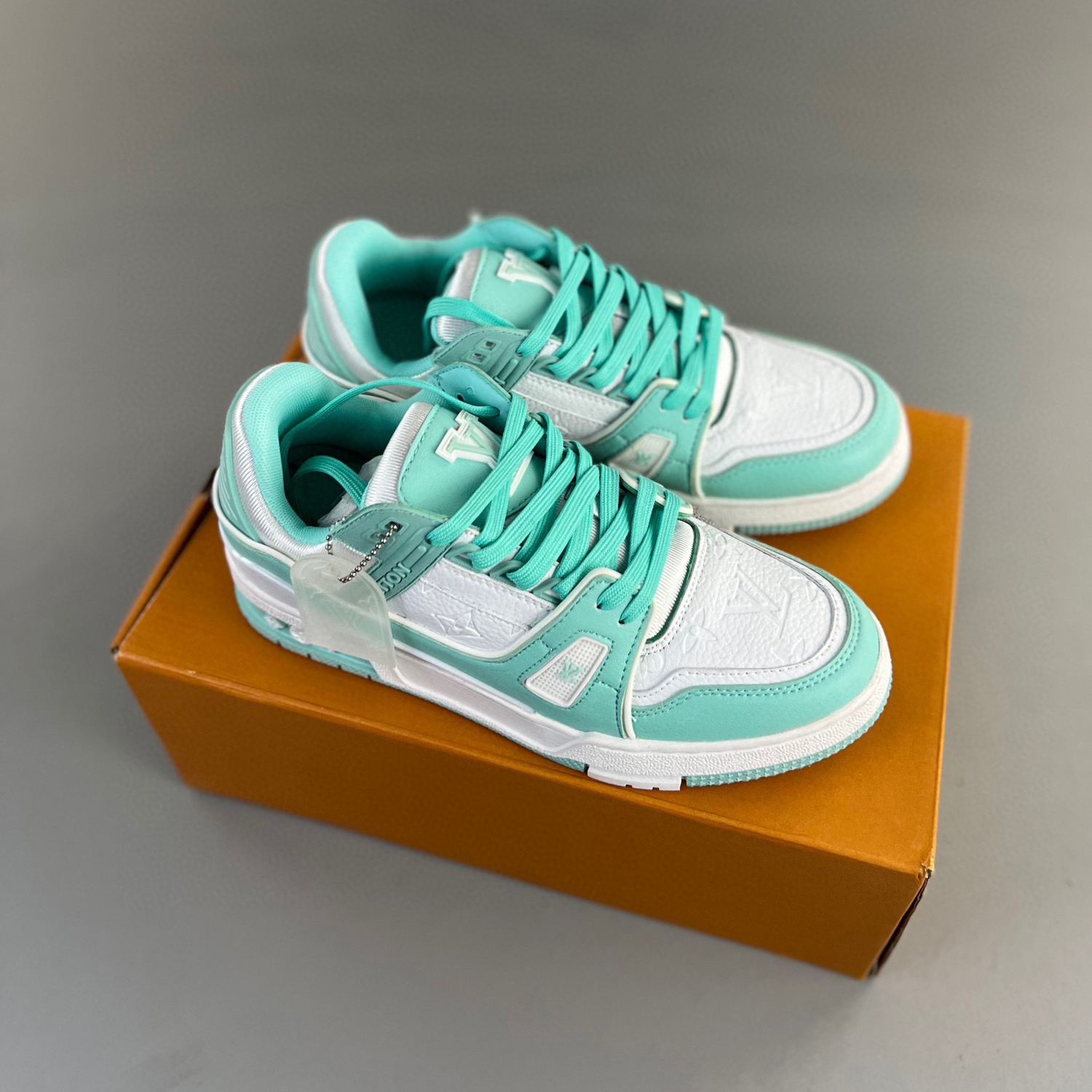 Louis vuitton lv trainer sneaker mint