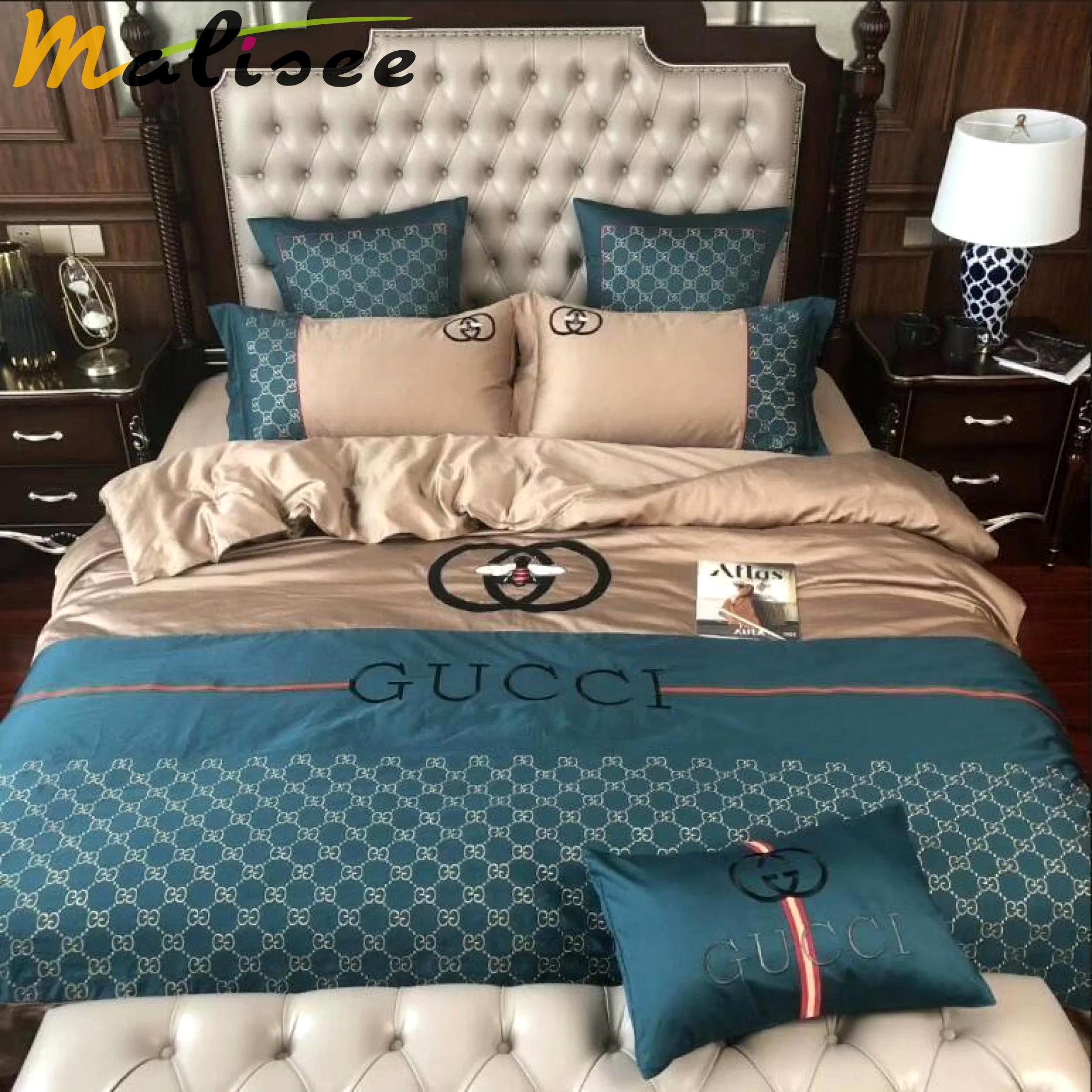 Gucci beige blue logo type 201 Bedding Sets hyperbeast Bedroom blankets luxury ideas premium fashion brand duvet sheets home decor bedspread bedclothes covers bed linen