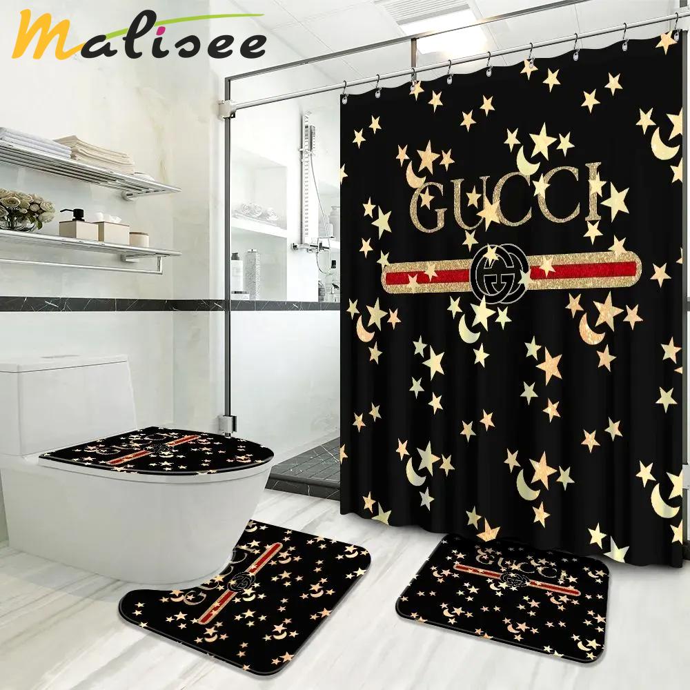 Gucci logo type 1153 Bathroom Accessory Sets Toilet Cover Waterproof Shower Curtain Luxury Fashion Brand Home Decor Bathroom Sets Hypebeast Bathroom Pedestal Rug Bath Mat Set