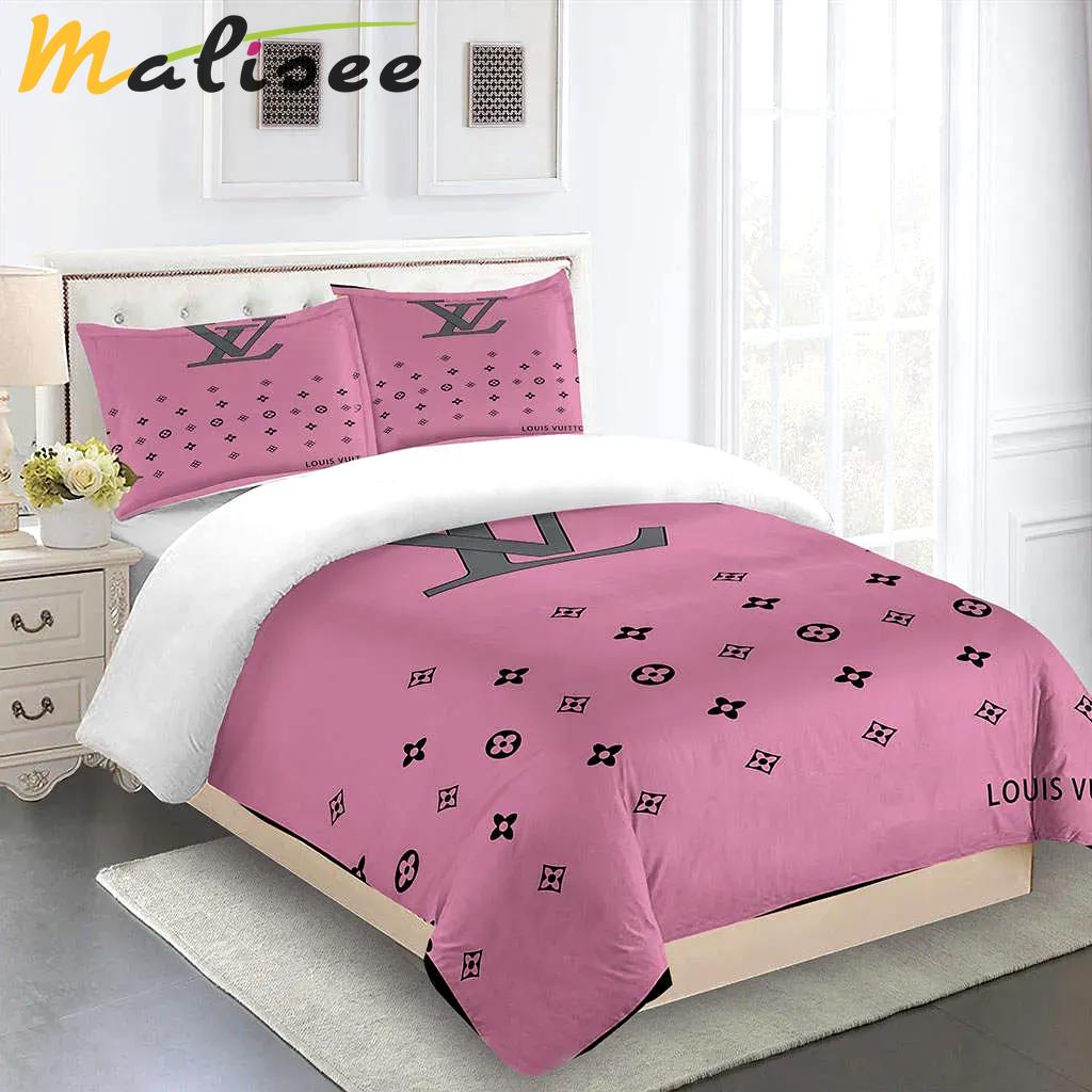 Louis vuitton fashion logo limited luxury brand bedding sets, bedroom decor , thanksgiving decorations for home 01 best luxury bed sets gift thankgivings and christmas Bedding Sets