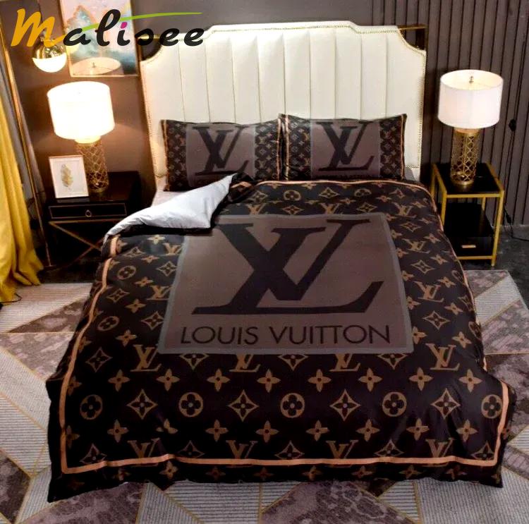 Louis vuitton logo type 621 Bedding Sets sheets duvet bedclothes premium fashion brand home decor bedspread hyperbeast Bedroom luxury ideas blankets covers bed linen