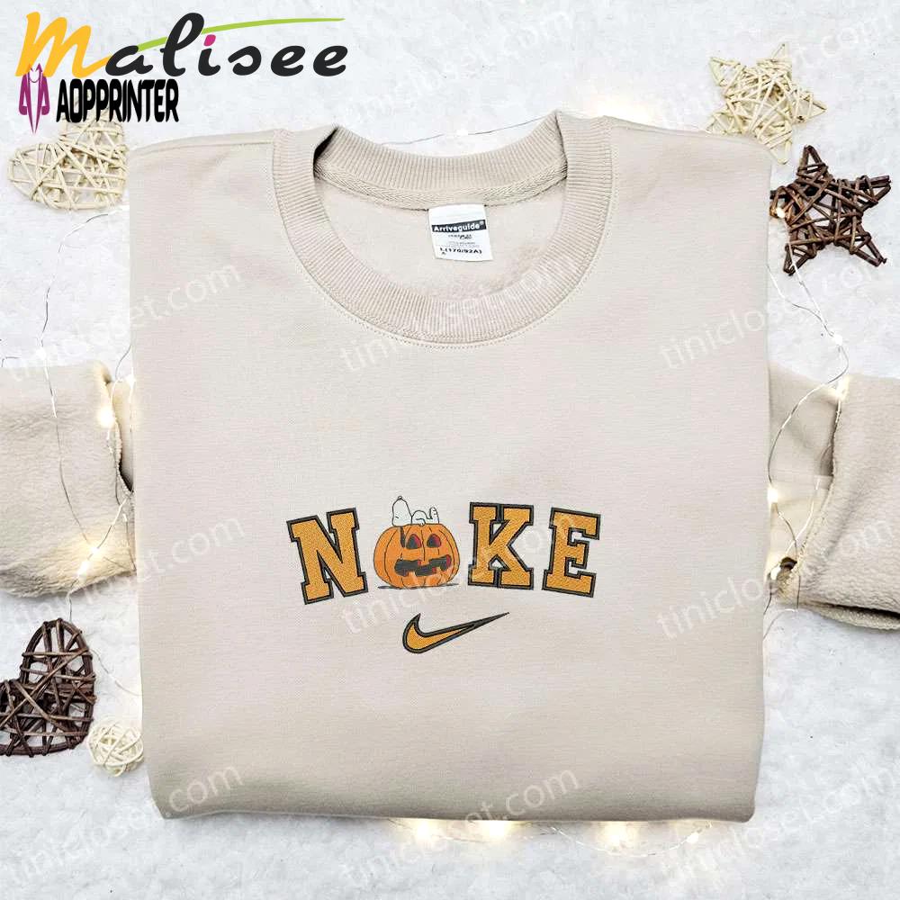 Nike x sleeping snoopy pumpkin embroidered sweatshirt adorable halloween hoodie & t-shirt Embroidered Shirt