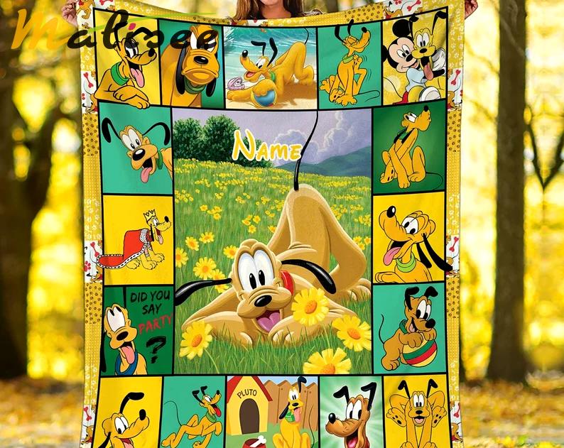 Personalized pluto blanket, pluto dog blanket quilt, mickey and pluto blanket, miceky fleece blanket, dog lover gift, birthday gifts Quilt Blanket