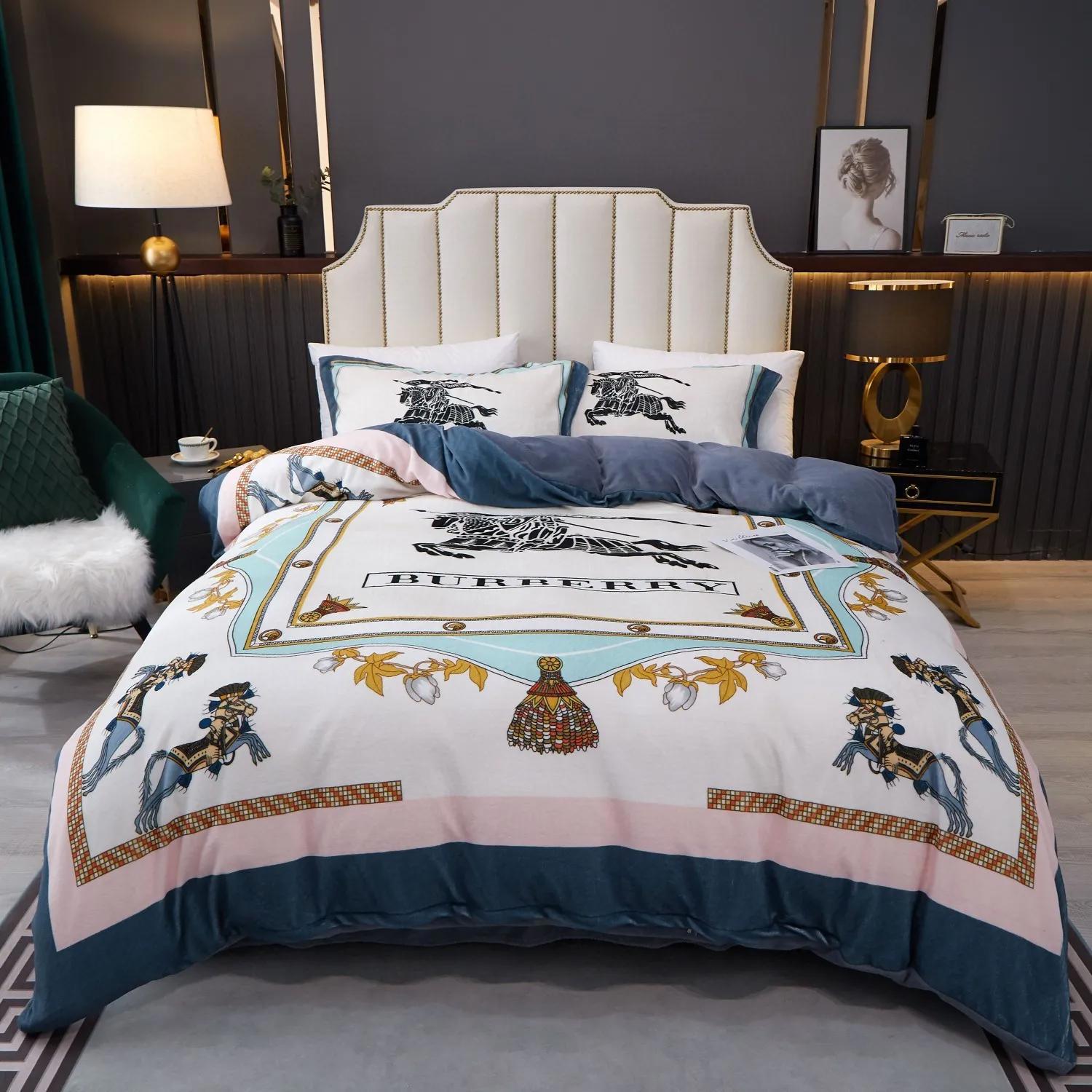 Burberry new bedding sets 3d printed bedding sets quilt sets duvet cover luxury brand bedding decor bedroom sets best luxury bed sets gift thankgivings and christmas bedding sets