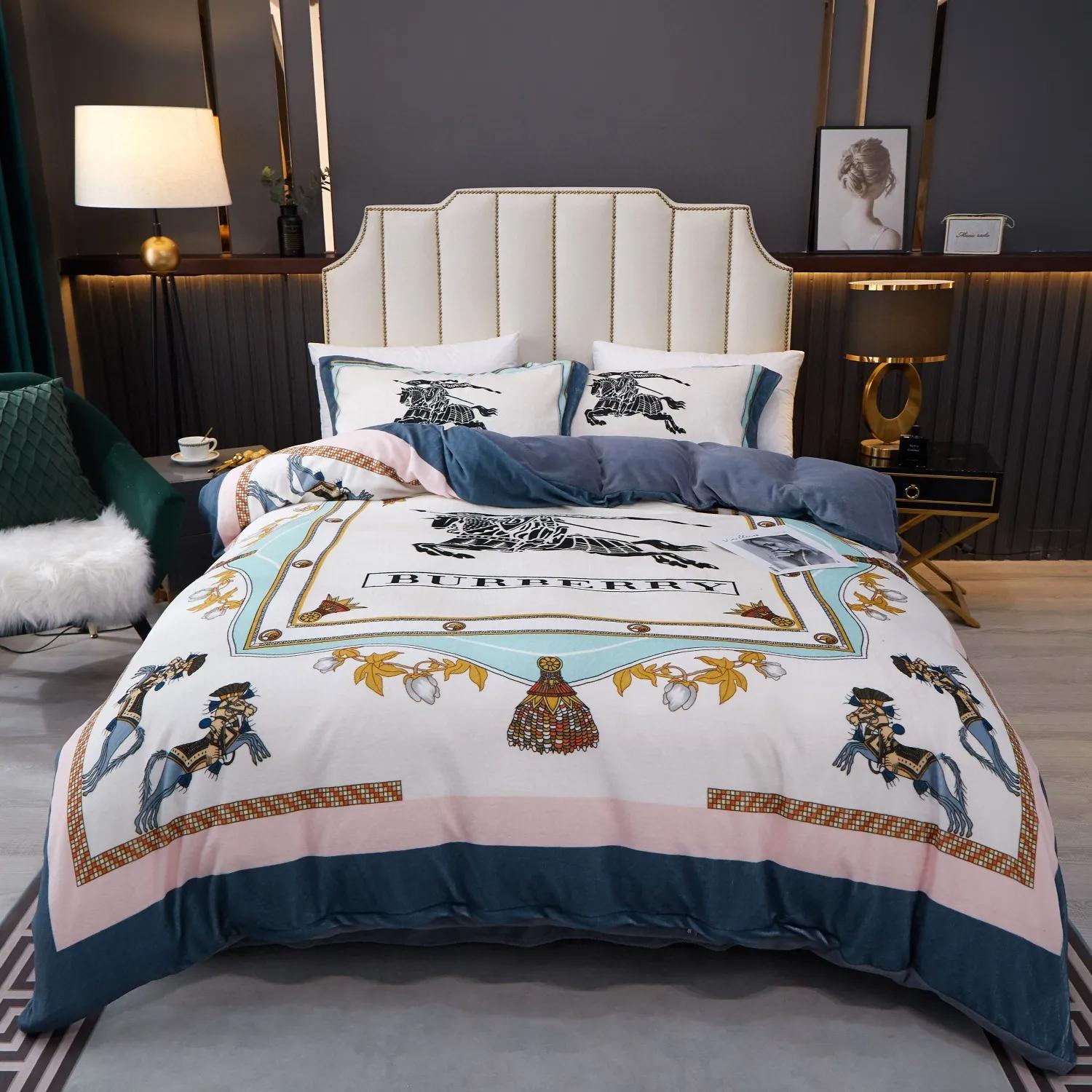 Burberry new bedding sets 3d printed bedding sets quilt sets duvet cover luxury brand bedding decor bedroom sets best luxury bed sets gift thankgivings and christmas Bedding Sets