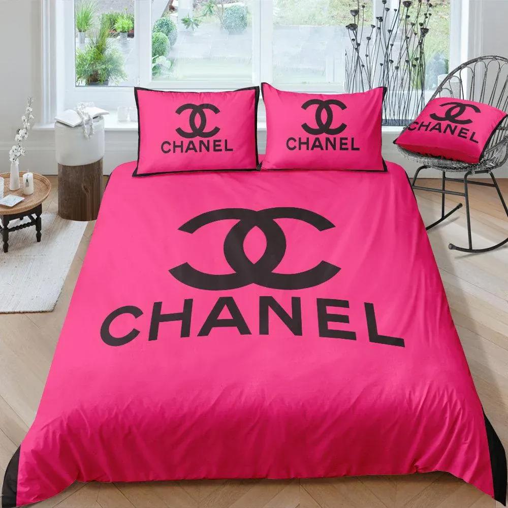 Chanel hot new luxury fashion brand bedding sets bedspread duvet cover set best luxury bed sets gift thankgivings and christmas Bedding Sets