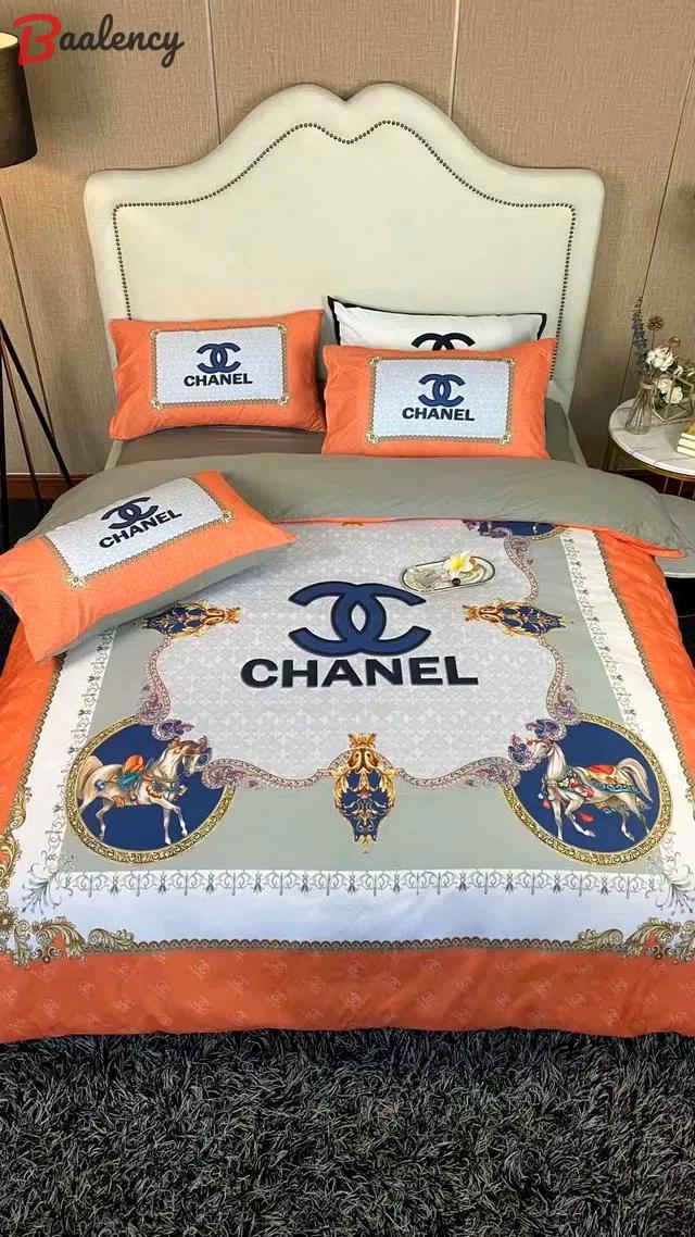 Chanel logo noble printed bedding sets quilt sets duvet cover luxury brand bedding decor bedroom sets best luxury bed sets gift thankgivings and christmas bedding sets