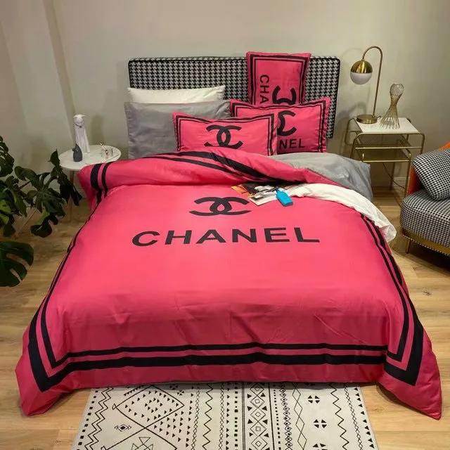 Chanel red bedding sets quilt sets duvet cover luxury brand bedding decor bedroom sets best luxury bed sets gift thankgivings and christmas Bedding Sets