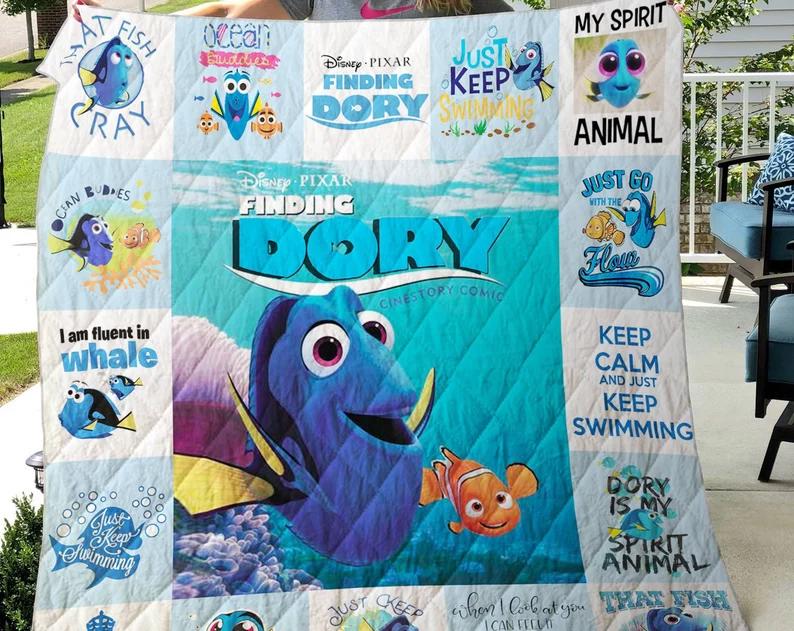 Finding dory fleece blanket, finding dory blanket, nemo dory blanket, birthday gifts for kids, christmas gifts Quilt Blanket