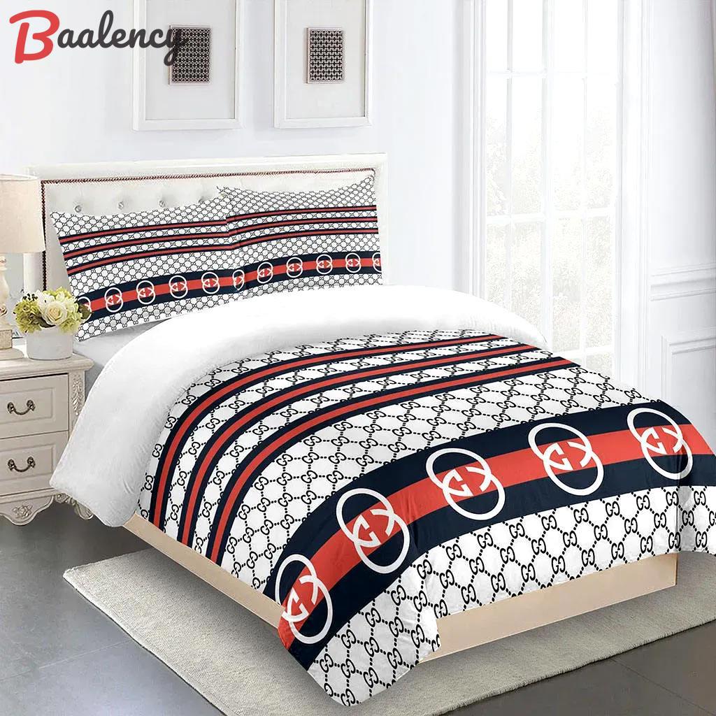 Gucci fashion logo limited luxury brand bedding sets, bedroom decor , thanksgiving decorations for home 19 best luxury bed sets gift thankgivings and christmas bedding sets