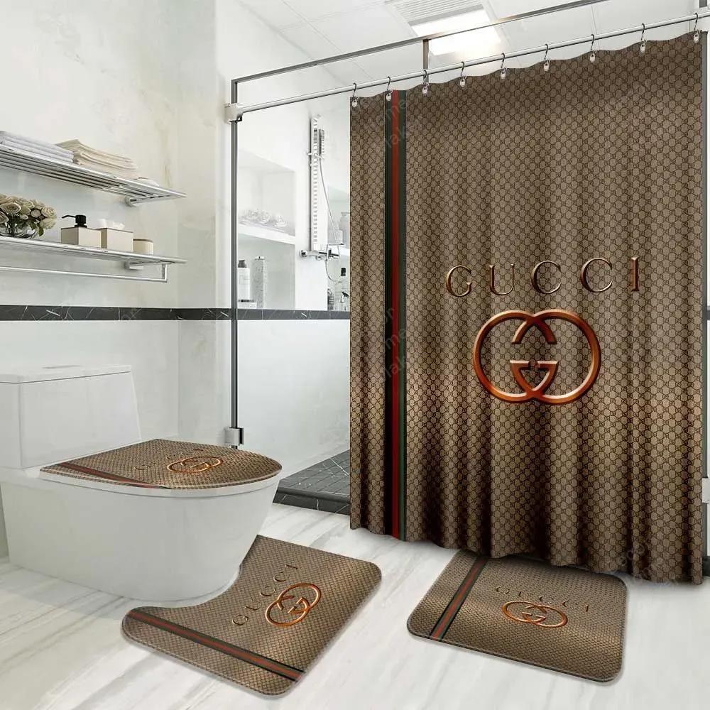 Gucci logo type 632 Bathroom Accessory Sets Pedestal Rug Hypebeast Bathroom Toilet Cover Bathroom Sets Home Decor Waterproof Shower Curtain Luxury Fashion Brand Bath Mat Set