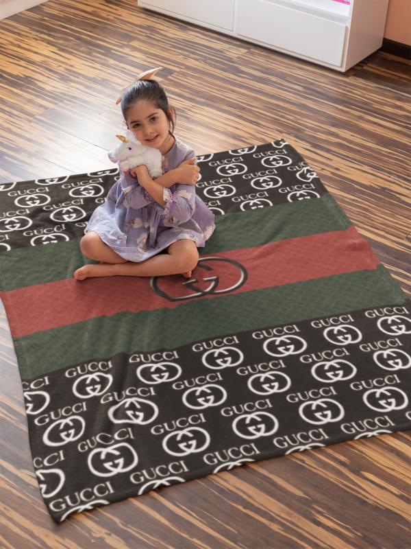 Gucci luxury logo premium brand blanket fleece home decor 183 Blanket Fleece