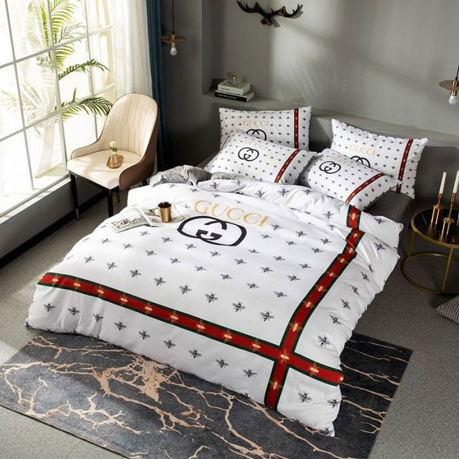 Gucci white bees logo type 191 Bedding Sets luxury ideas hyperbeast Bedroom bed linen home decor sheets premium fashion brand bedclothes covers blankets duvet bedspread