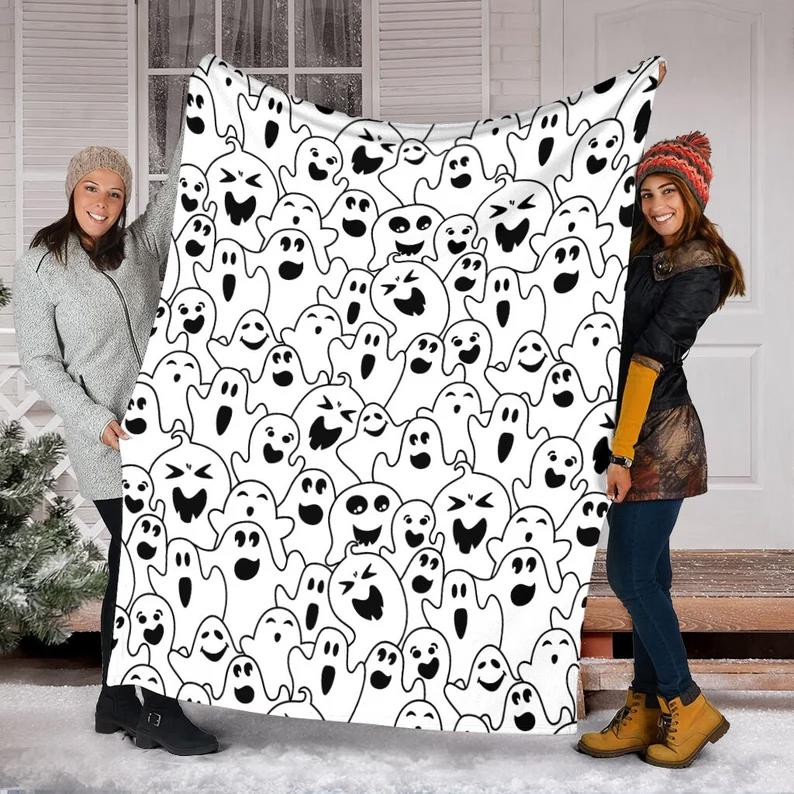 Halloween decorations halloween ghost blanket, fall season blanket, halloween blanket, witch pumpkins head autumn blanket, spooky vibes decor, blanket gift family Quilt Blanket