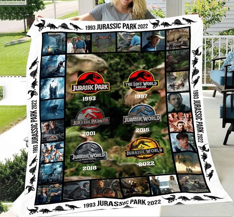 Jurässic world blanket, jurässic park fleece blanket,  jurässic park quilt, dinosaur blanket, christmas gifts, birthday gifts Quilt Blanket
