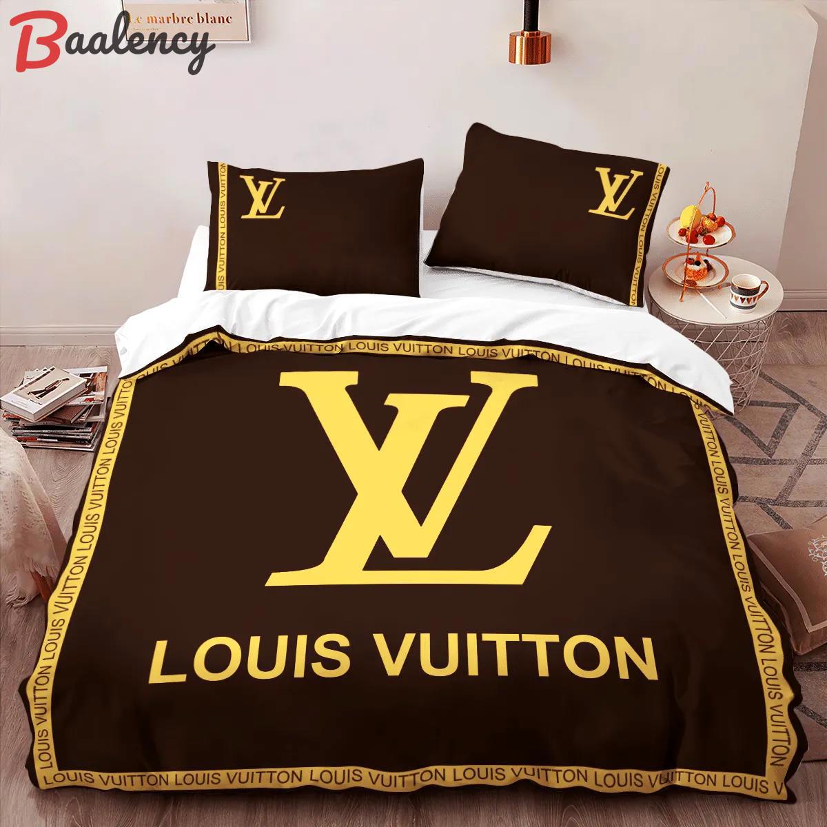 Louis vuitton brown yellow logo premium luxury brand high-end bedding sets lv, bedroom decor , thanksgiving decorations for home best luxury bed sets gift thankgivings and christmas bedding sets