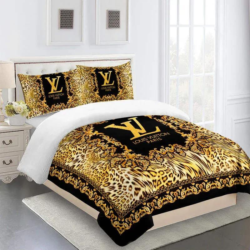 Louis vuitton fashion logo limited luxury brand bedding sets, bedroom decor , thanksgiving decorations for home 09 best luxury bed sets gift thankgivings and christmas Bedding Sets
