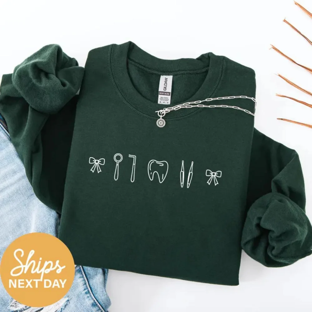 US Crewneck Sweatshirt (DTF) - Stay Comfortable in Style, Achieve Effortless Style! - Personalized