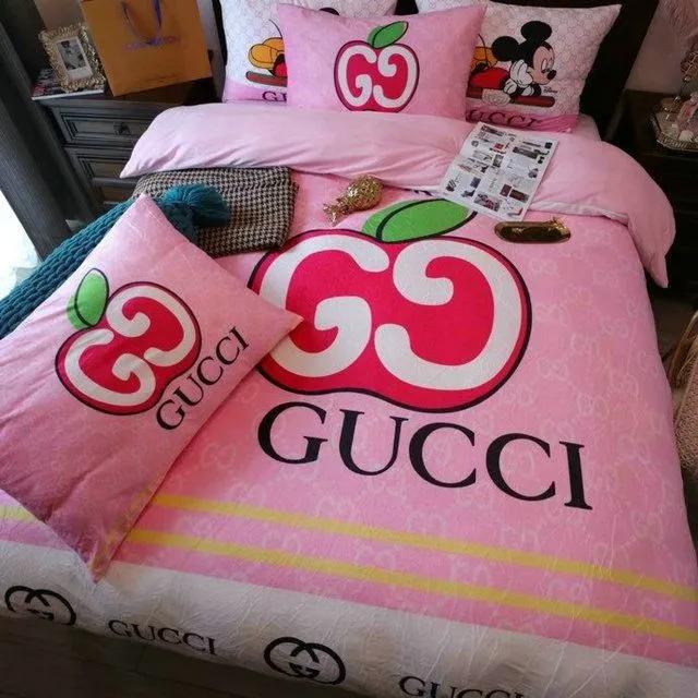 gc gucci logo type 1846 Bedding Sets bedspread home decor bed linen sheets blankets covers premium fashion brand bedclothes luxury ideas duvet hyperbeast Bedroom