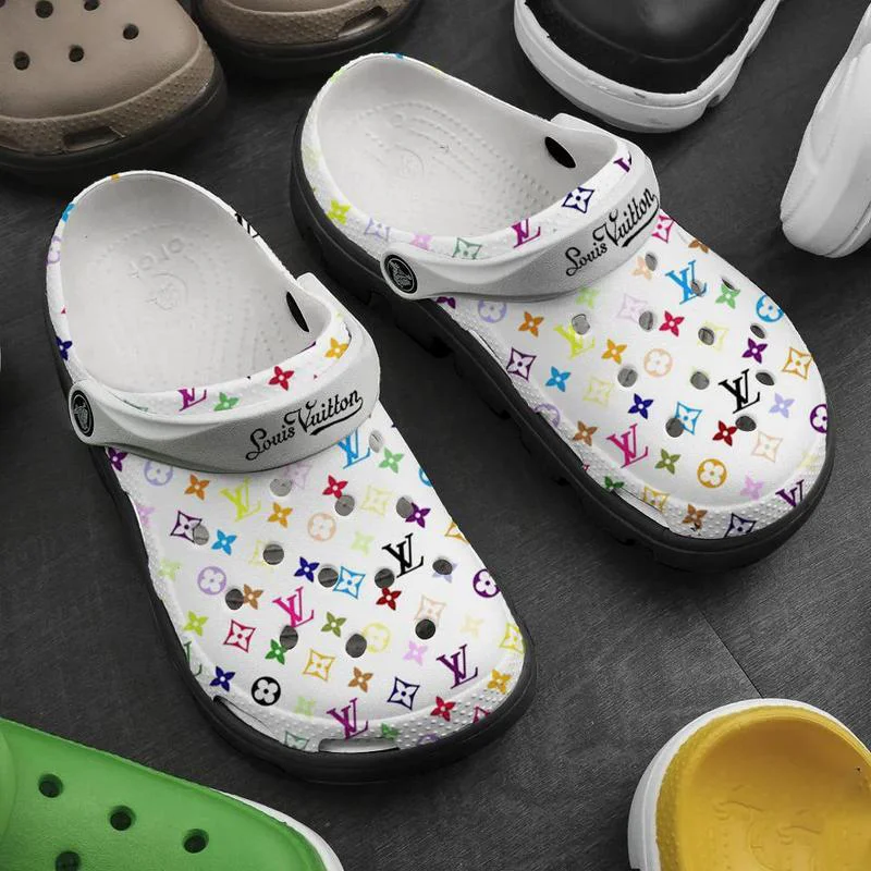 3D Crocs - Your Everyday Essential, Reinvent Your Wardrobe! - Personalized