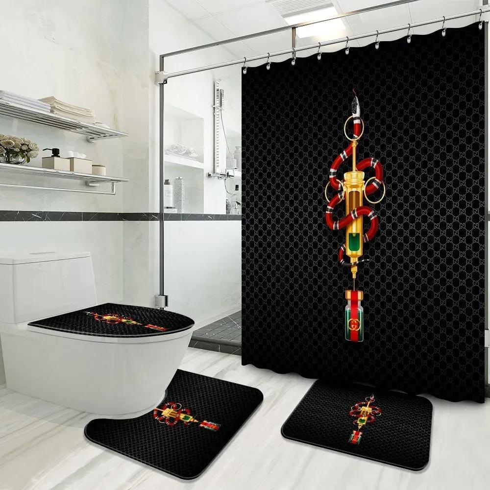 Gucci logo type 624 Bathroom Accessory Sets Luxury Fashion Brand Toilet Cover Hypebeast Bathroom Home Decor Pedestal Rug Waterproof Shower Curtain Bath Mat Set Bathroom Sets