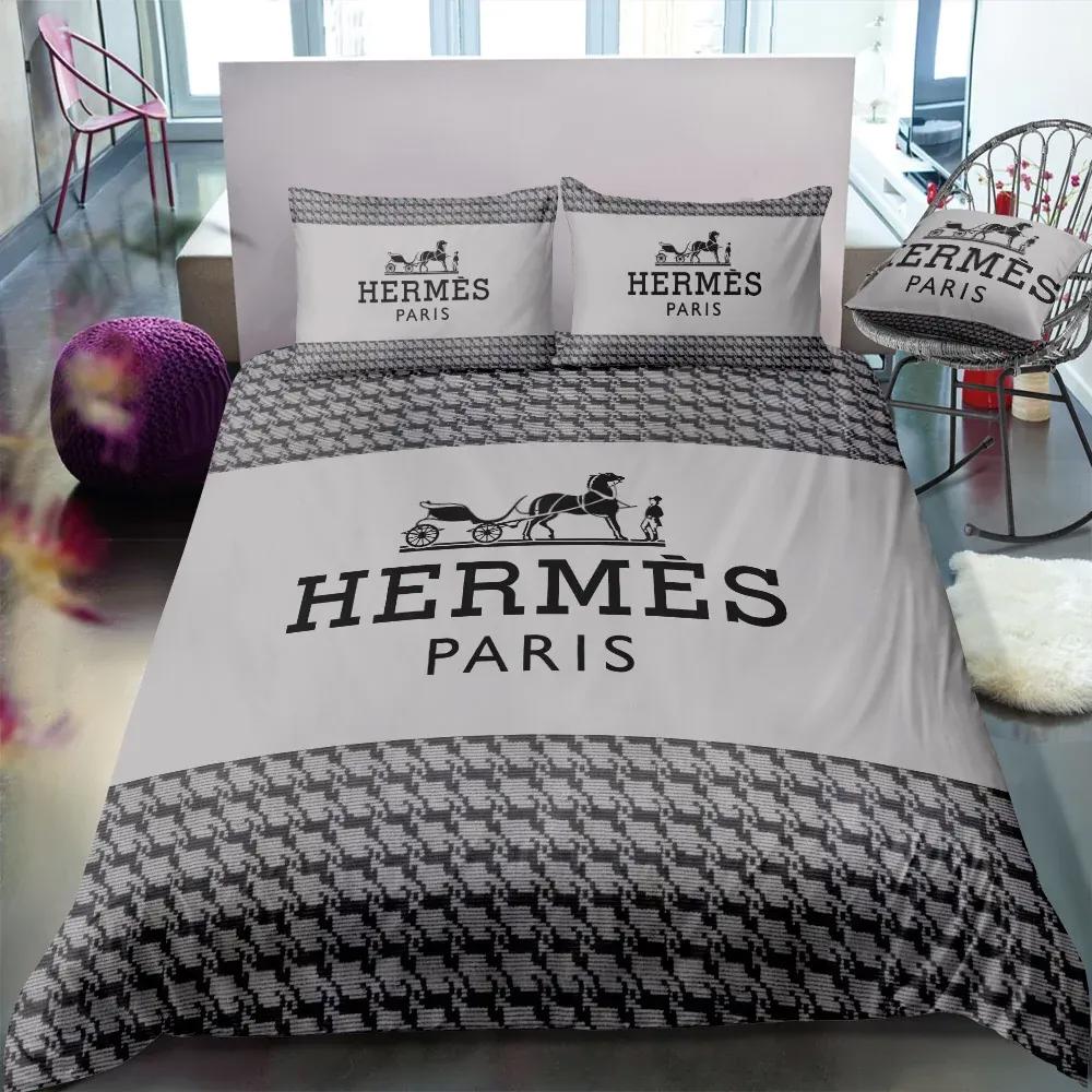 Hermes logo new luxury fashion brand bedding sets bedspread duvet cover set best luxury bed sets gift thankgivings and christmas Bedding Sets