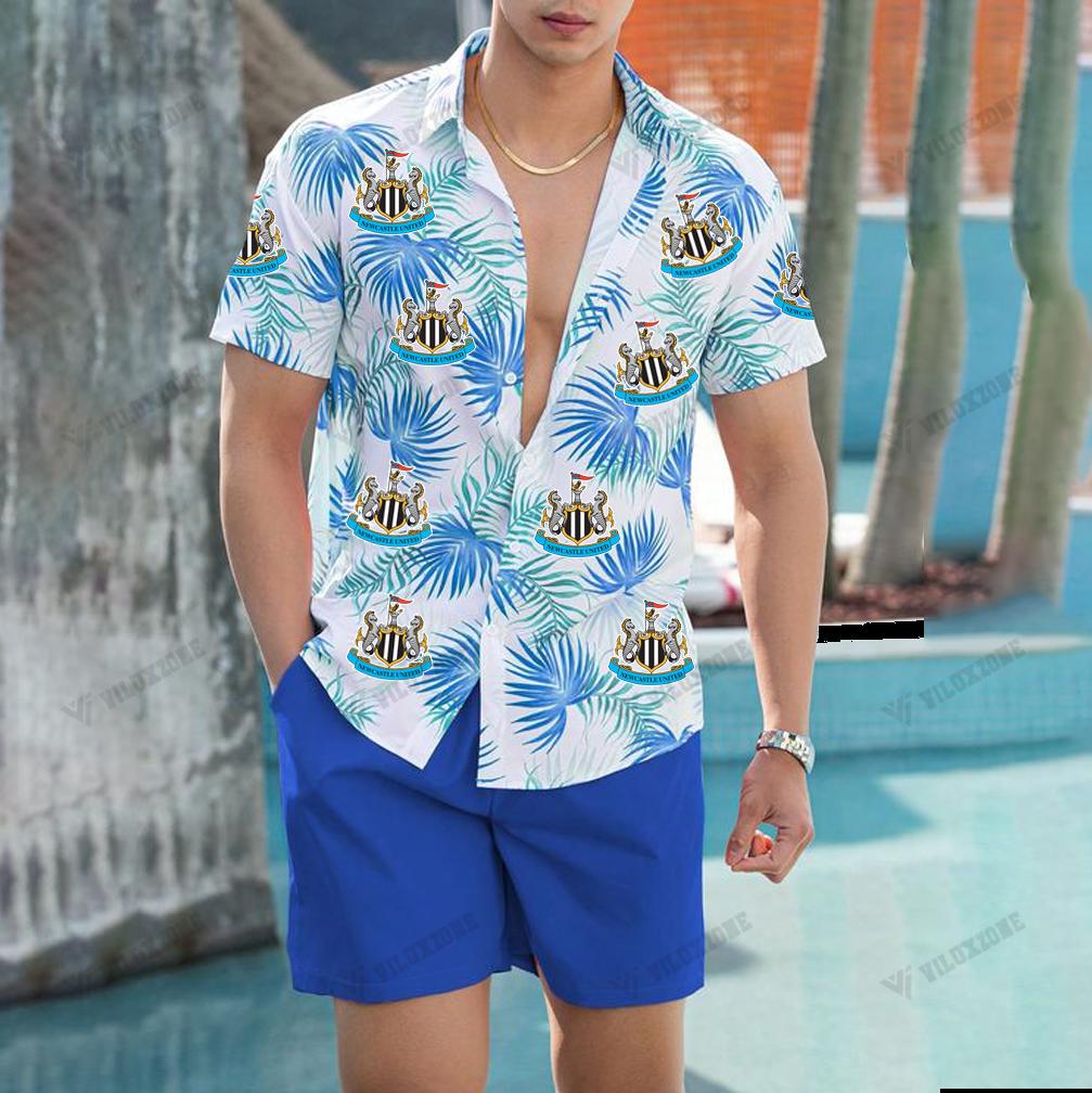 Newcastle united football club hawaiian shirt 5 Hawaii Shirt Shorts & Flip Flops