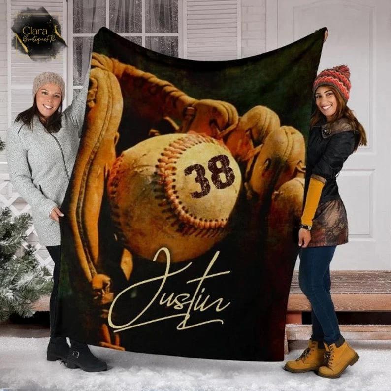 Personalized name softball sports gift fleece blanket, mink sherpa blanket, softball blanket, baseball quilt, baseball player gift Quilt Blanket