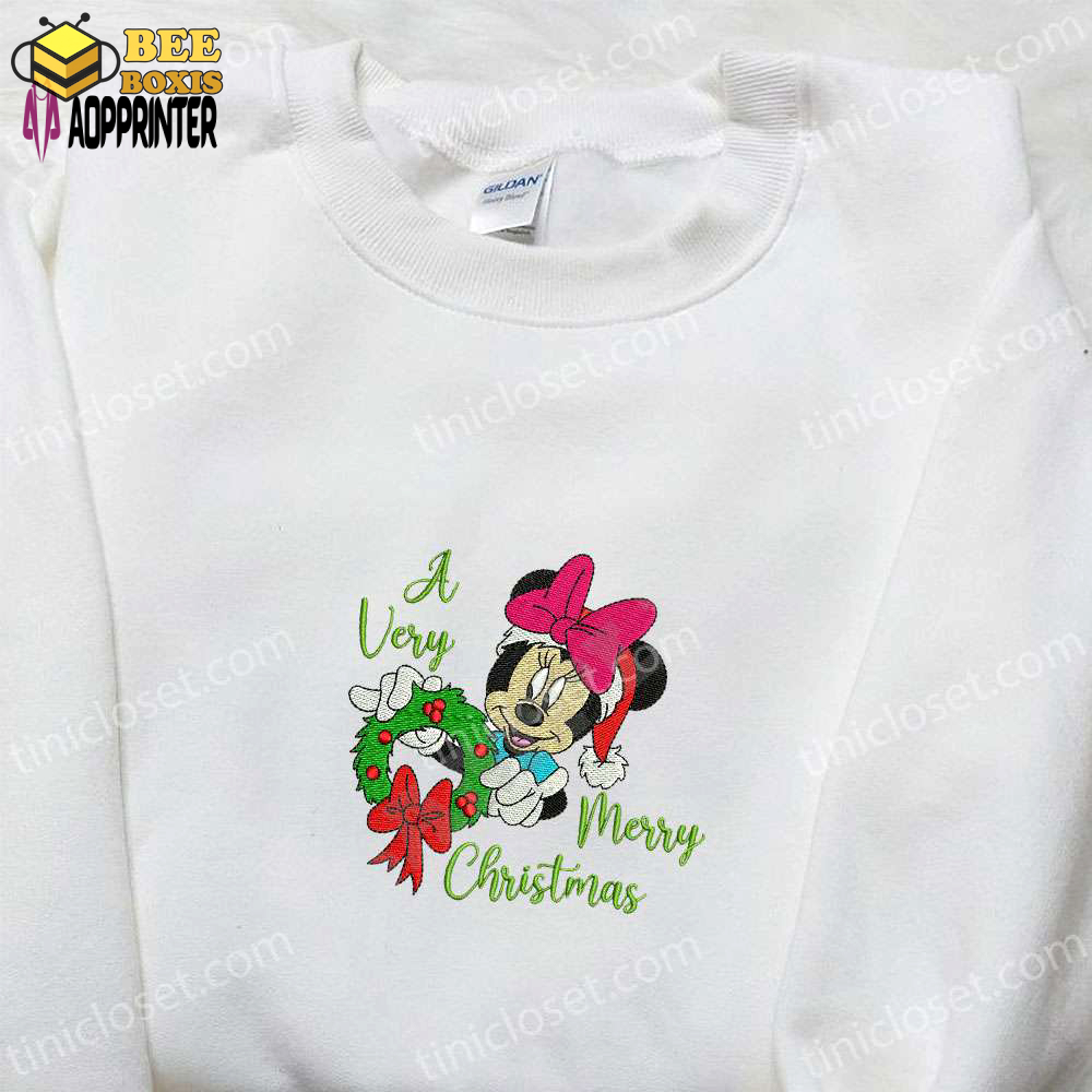 Minnie disney christmas wreath shirt & characters hoodie: best gifts for family