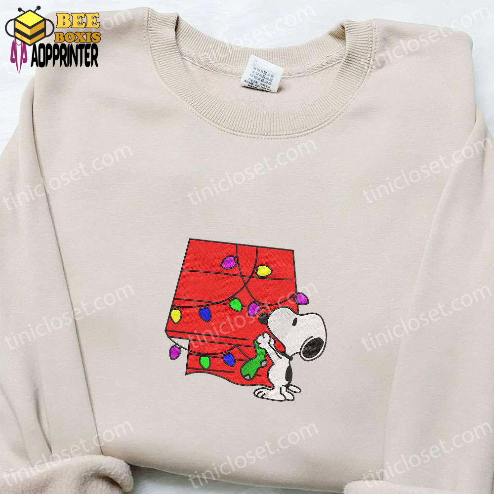 Snoopy christmas house shirt & peanuts cartoon hoodie: best family christmas gifts