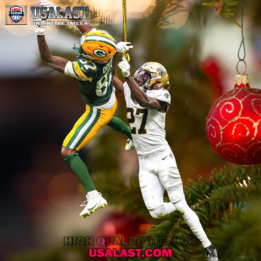 Green Bay Packers Against New York Saints Christmas Ornament