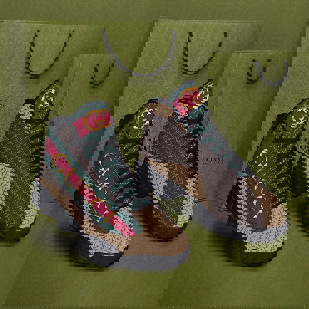 Gucci GG Supreme Sneaker in Luxe Green and Beige