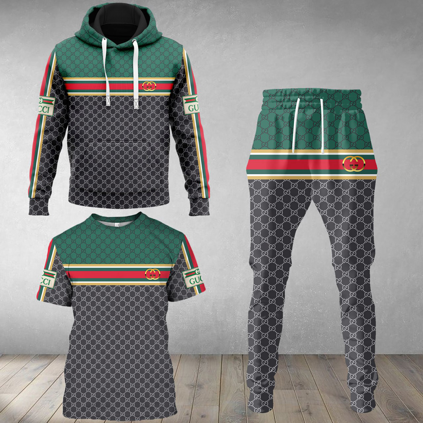 Gucci Iconic GG Patterned Tracksuit Set in Green