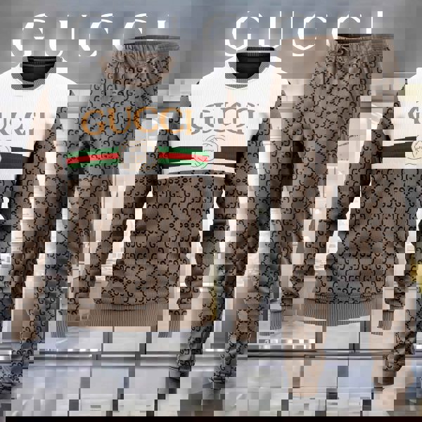 Gucci Iconic Sweater And Pants Set in Brown Monogram Print