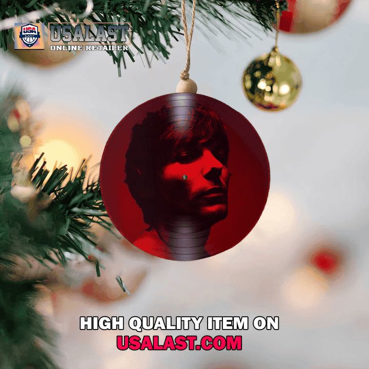 USALAST Red Vinyl Ornament Modern Statement Piece