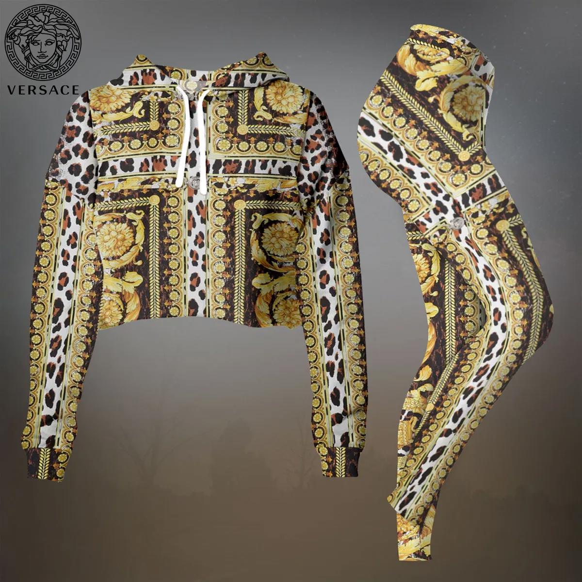 Versace Exotic Print Crop-Top T-Shirt and Leggings Set - Chic Luxury Ensemble