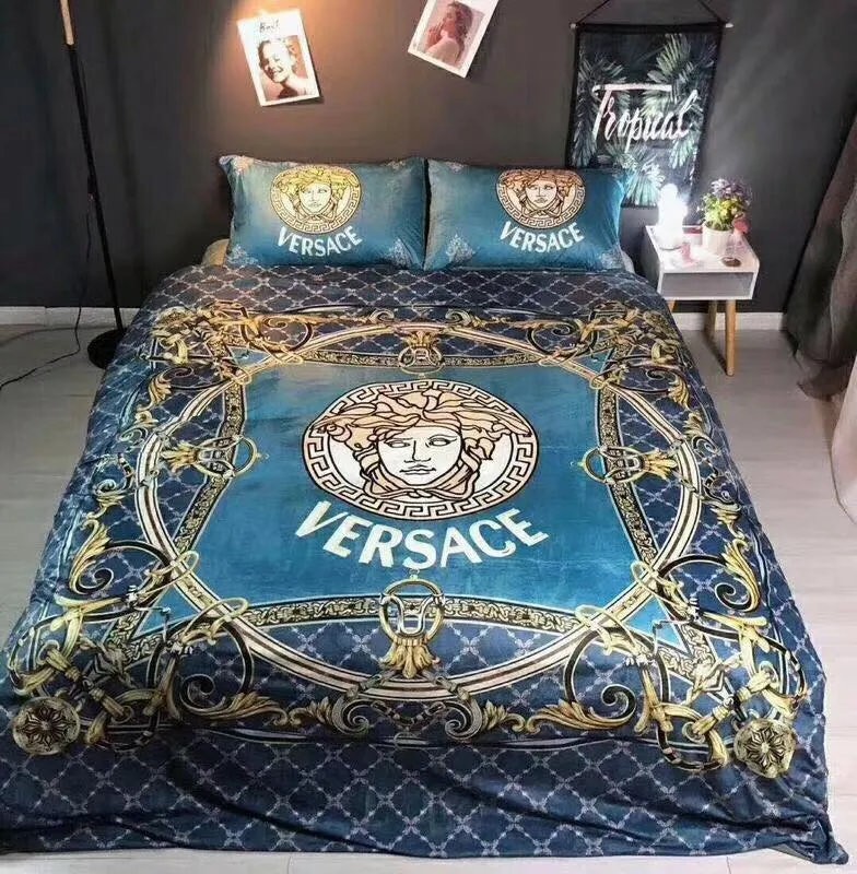 Versace luxury fashion brand bed comforter bedspread duvet cover set