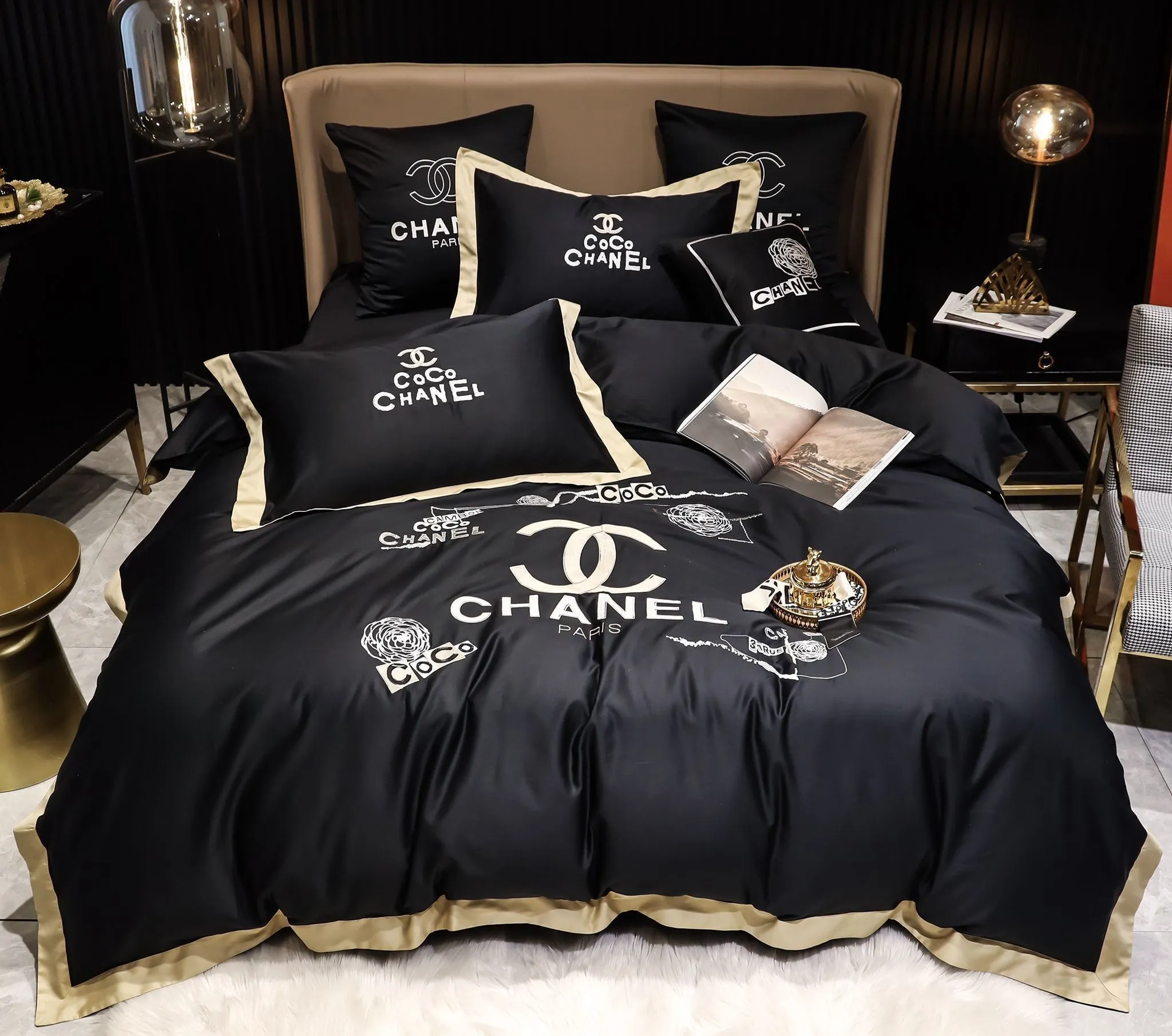 Coco chanel black luxury brand high-end bedding set home decor