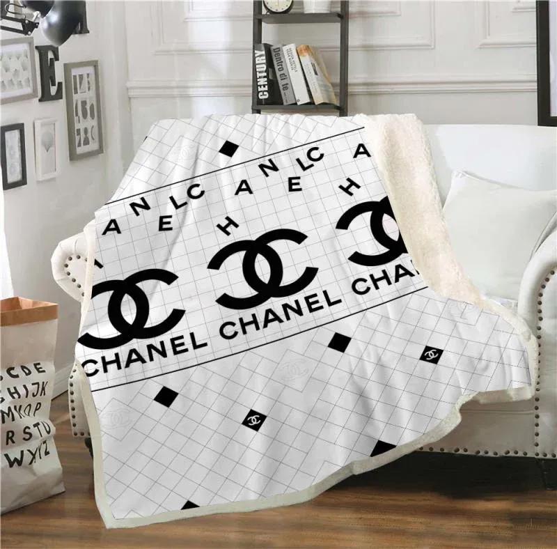 
                chanel white fashion luxury brand fleece blanket comfortable blanket
            