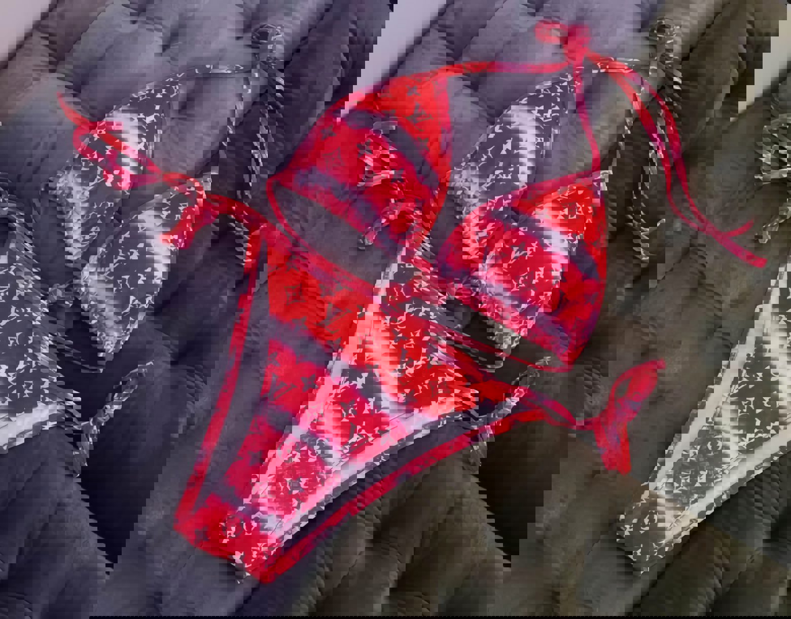 Lv red white luxury 2-piece bikini set 2023-24 trending bkn1044